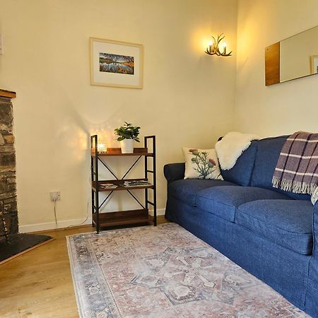 Cosy Peaceful One-Bedroom Cottage In 피틀로크리 외부 사진